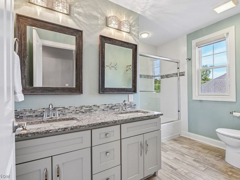 21380 Castlewood Drive, Strongsville, OH 44149 Photo 30