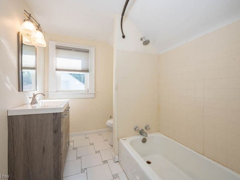 605 E 8th Street, Salem, OH 44460 Photo 17