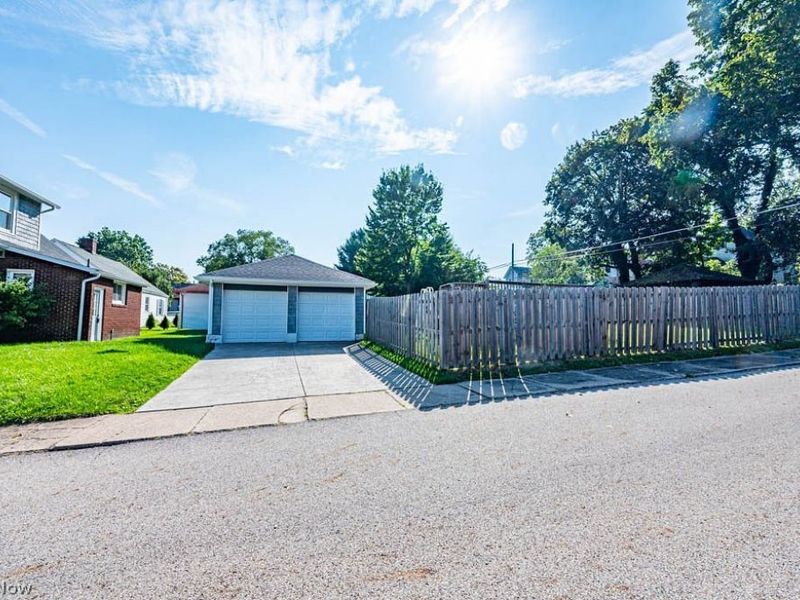 605 E 8th Street, Salem, OH 44460 Photo 32