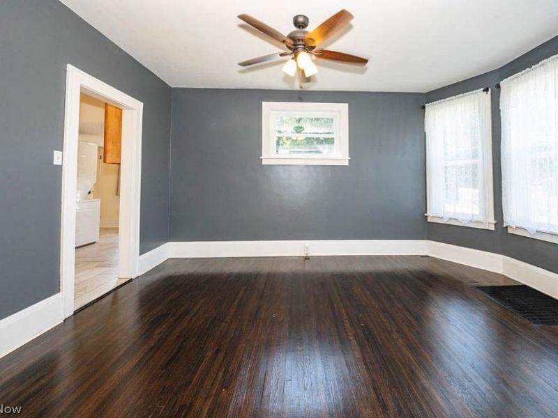 605 E 8th Street, Salem, OH 44460 Photo 5