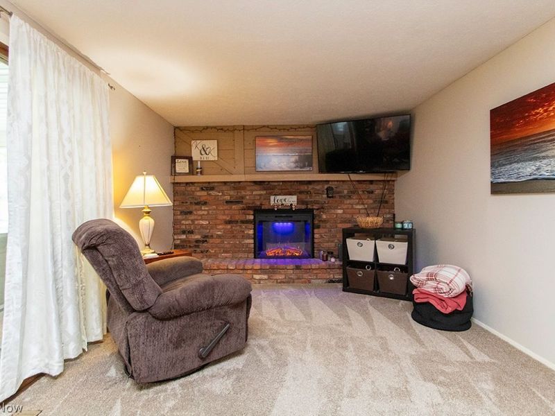 570 Falling Oaks Drive, Medina, OH 44256 Photo 12