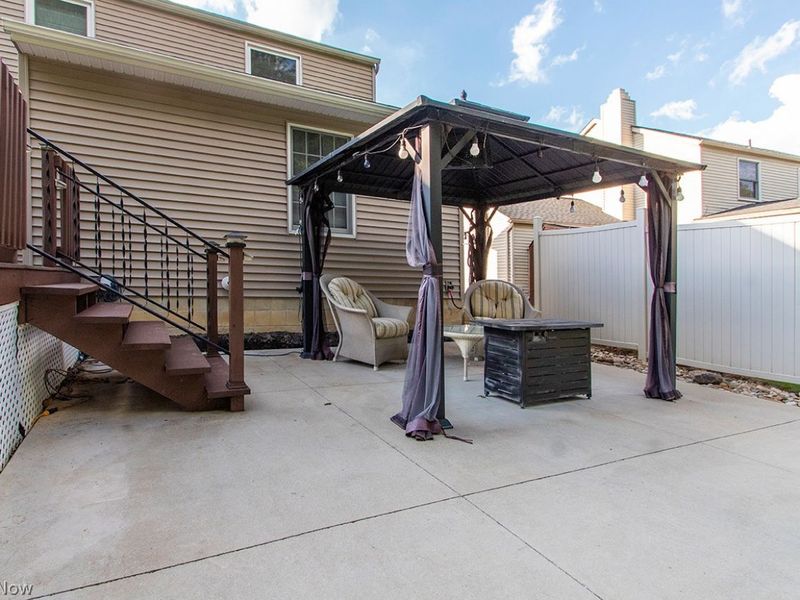 570 Falling Oaks Drive, Medina, OH 44256 Photo 34