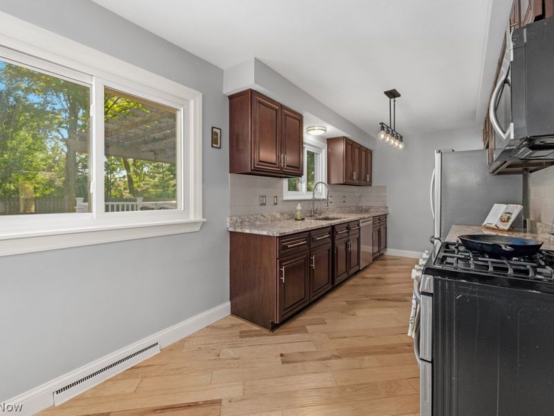 22525 Haber Drive, Fairview Park, OH 44126 Photo 14