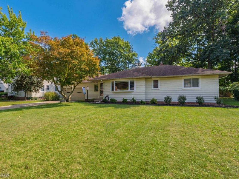 22525 Haber Drive, Fairview Park, OH 44126 Photo 2