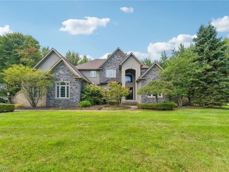 38275 Flanders Drive, Solon, OH 44139 Photo 1