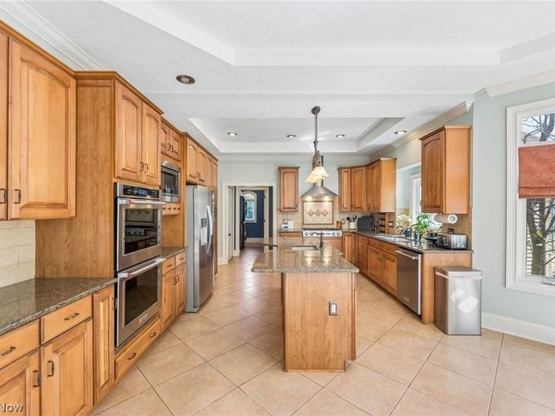 38275 Flanders Drive, Solon, OH 44139 Photo 11