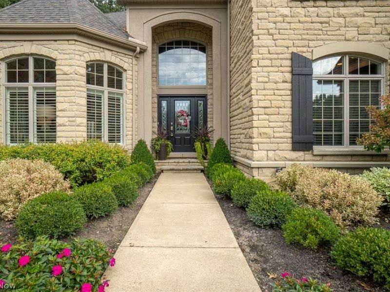 340 Harbor Court, Avon Lake, OH 44012 Photo 3