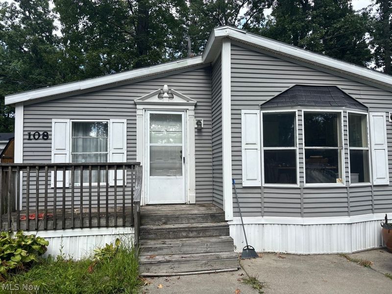 5141 Newton Falls Road, Unit 108, Ravenna, OH 44266 Photo 1