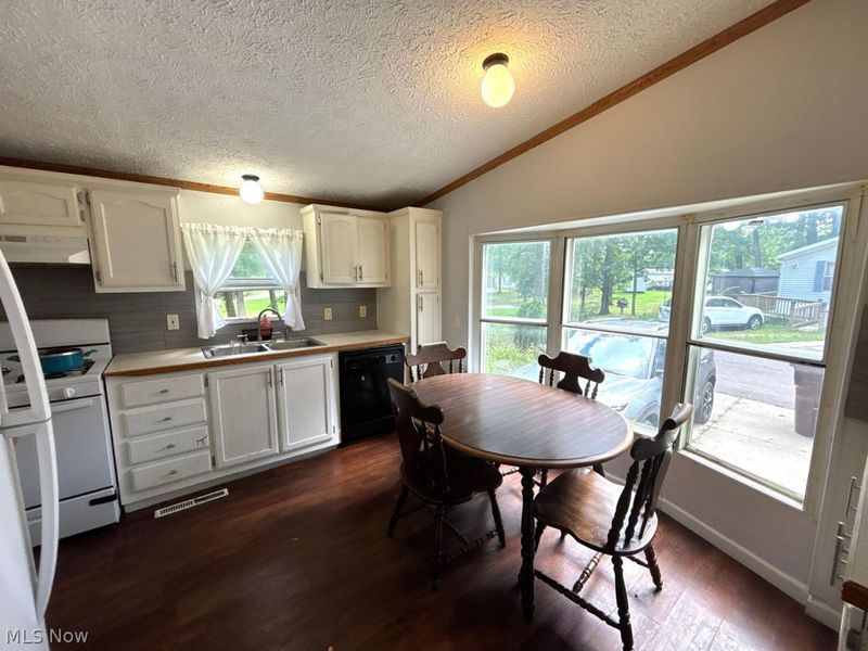 5141 Newton Falls Road, Unit 108, Ravenna, OH 44266 Photo 5