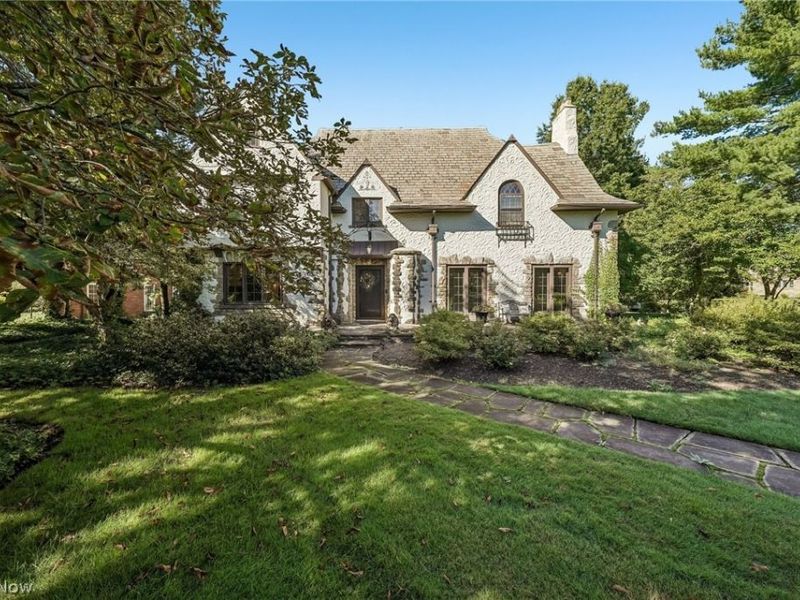 19909 Marchmont Road, Shaker Heights, OH 44122 Photo 1