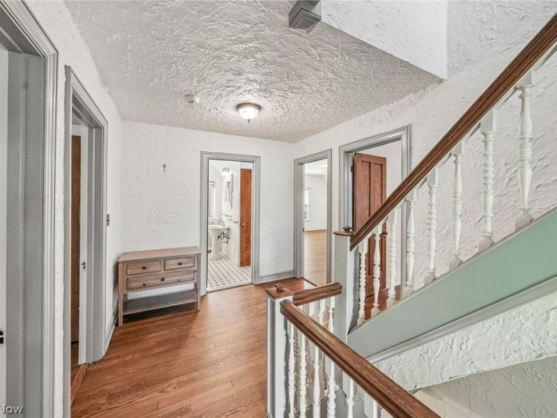 19909 Marchmont Road, Shaker Heights, OH 44122 Photo 29
