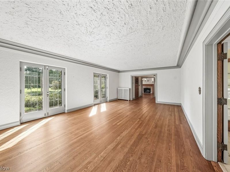 19909 Marchmont Road, Shaker Heights, OH 44122 Photo 5