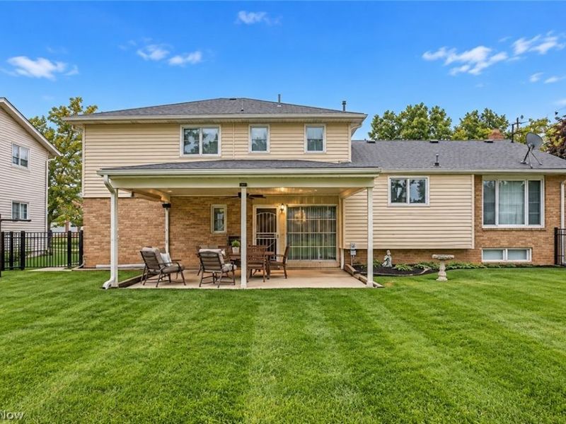 Lorain, OH 44053 Photo 26