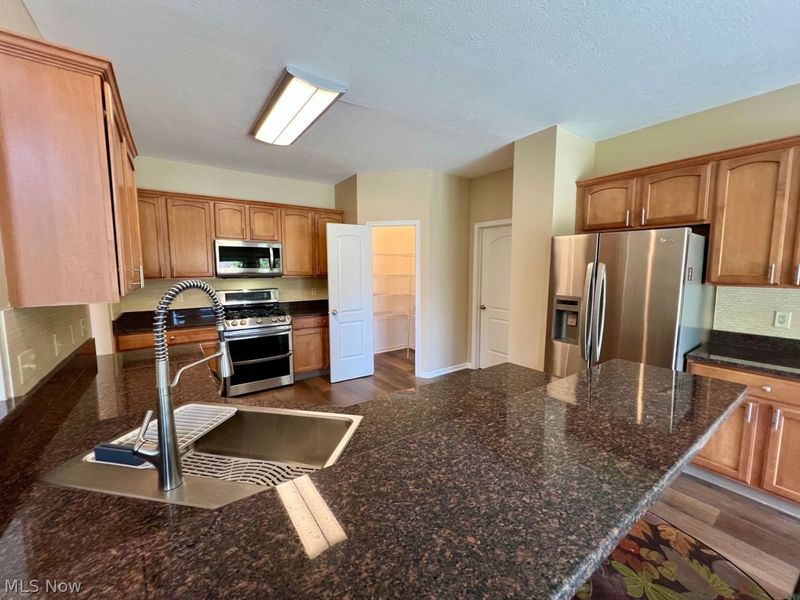 21126 Breckenridge Lane, Strongsville, OH 44149 Photo 12