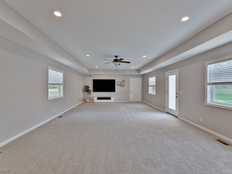 7749 E Parkside Drive, Youngstown, OH 44512 Photo 31