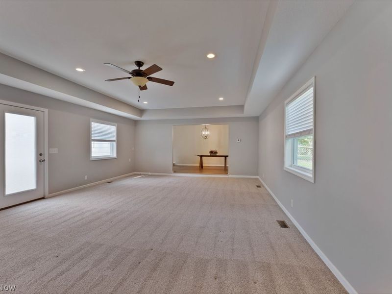7749 E Parkside Drive, Youngstown, OH 44512 Photo 32