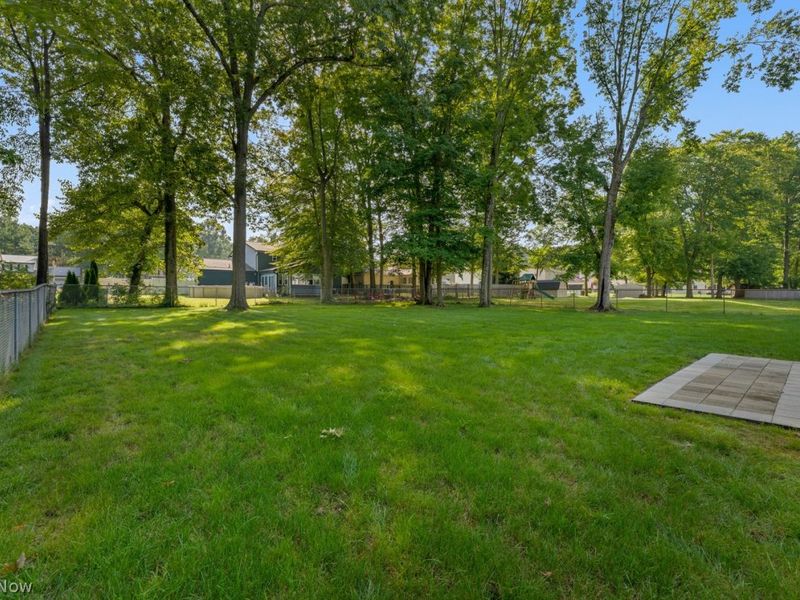 7749 E Parkside Drive, Youngstown, OH 44512 Photo 37