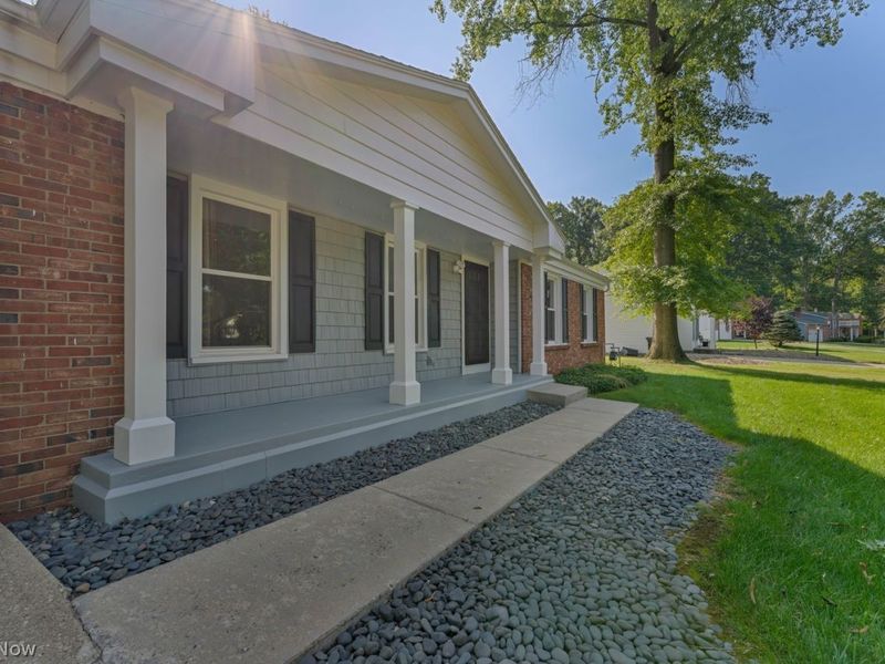 7749 E Parkside Drive, Youngstown, OH 44512 Photo 4