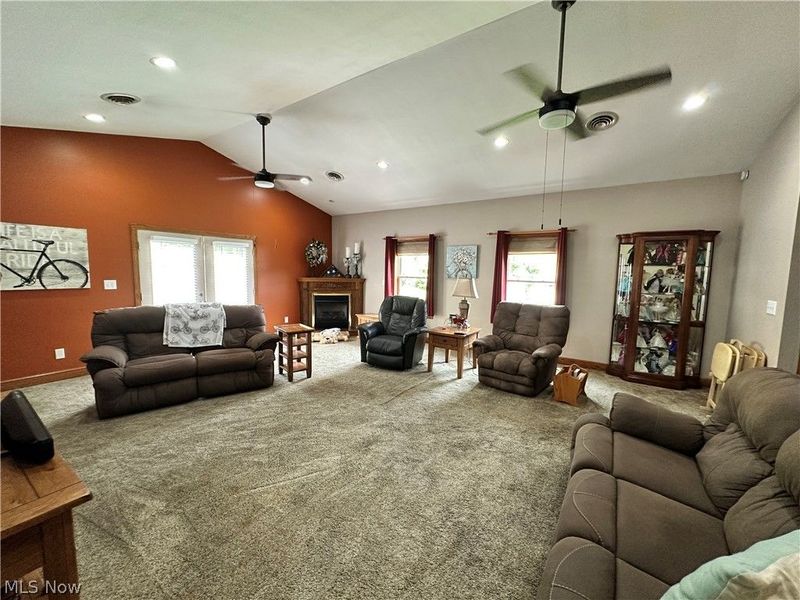1 Cook Street, East Liverpool, OH 43920 Photo 28