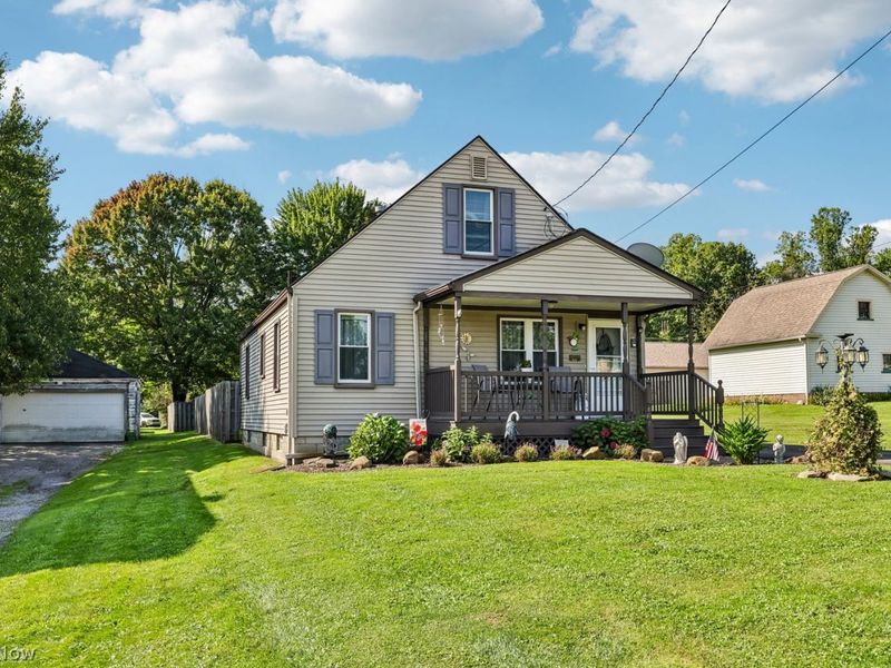 21 Edgewater Drive, Poland, OH 44514 Photo 1