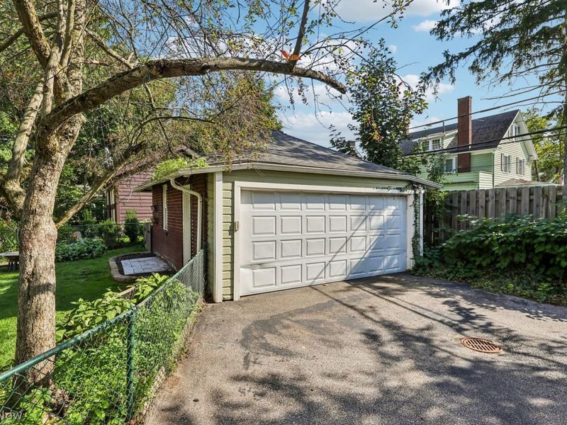 2846 Woodbury Road, Shaker Heights, OH 44120 Photo 41