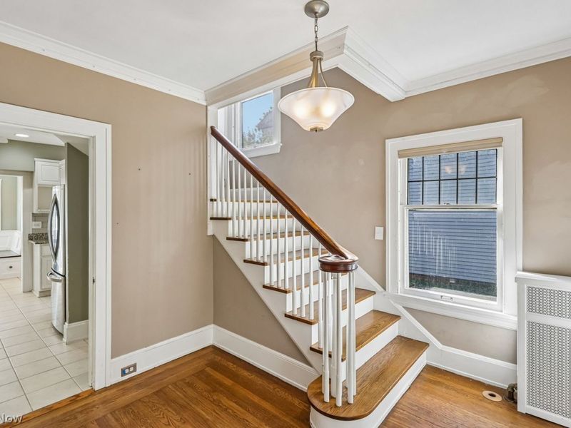 2846 Woodbury Road, Shaker Heights, OH 44120 Photo 5