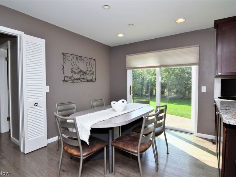 24802 Wimbledon Road, Beachwood, OH 44122 Photo 13