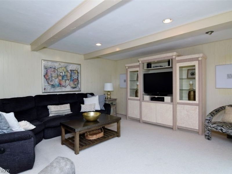 24802 Wimbledon Road, Beachwood, OH 44122 Photo 17