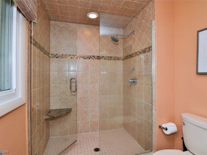 24802 Wimbledon Road, Beachwood, OH 44122 Photo 22