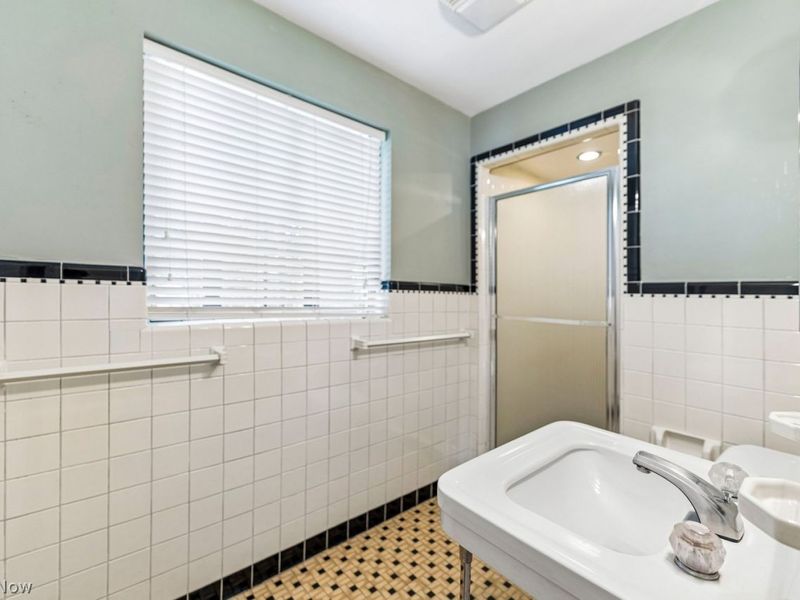 1482 Burlington Road, Cleveland Heights, OH 44118 Photo 28