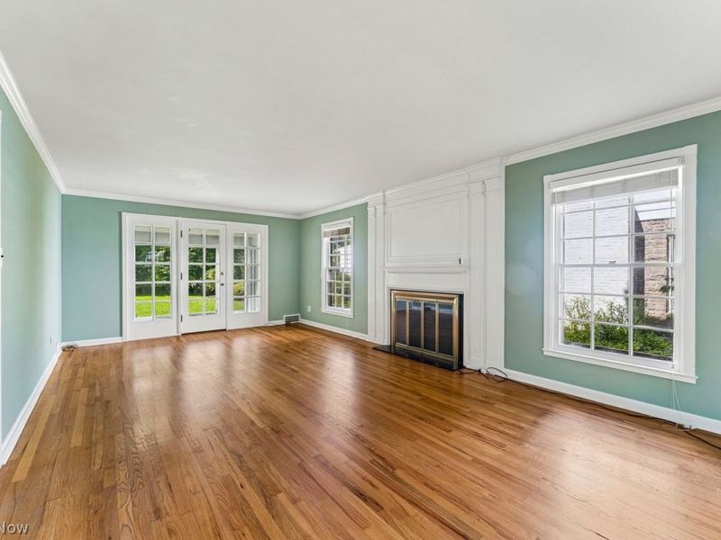 1482 Burlington Road, Cleveland Heights, OH 44118 Photo 3