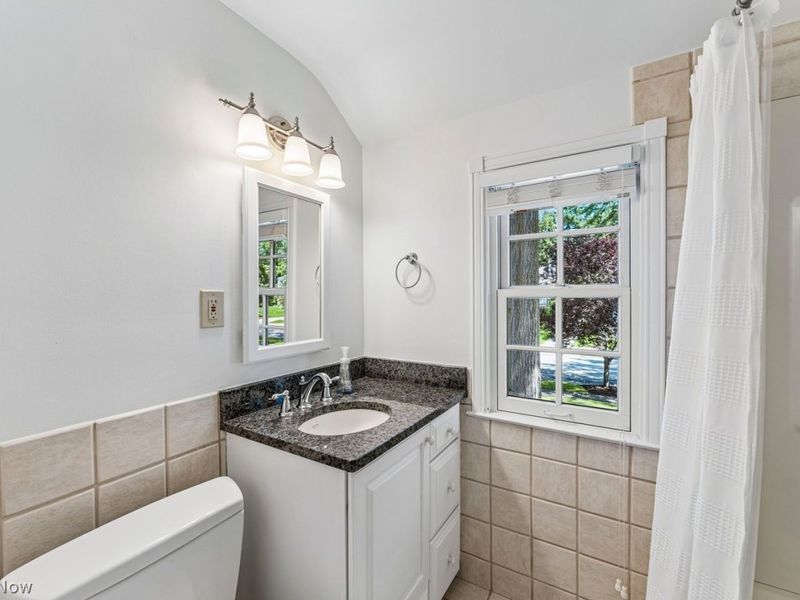 1482 Burlington Road, Cleveland Heights, OH 44118 Photo 32