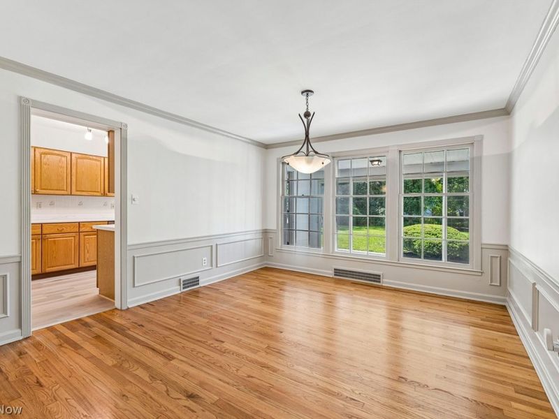 1482 Burlington Road, Cleveland Heights, OH 44118 Photo 9