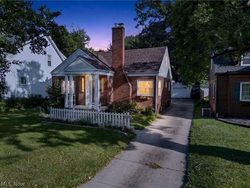 1731 Broad Boulevard, Cuyahoga Falls, OH 44223 Photo 2
