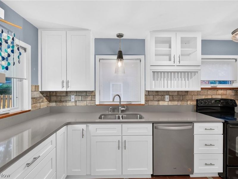 1731 Broad Boulevard, Cuyahoga Falls, OH 44223 Photo 28