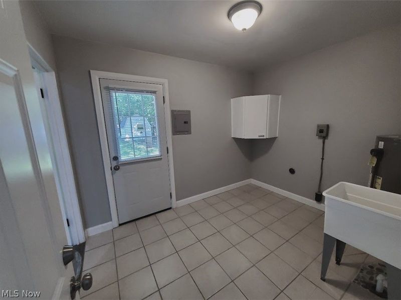 589 Birch Avenue, Euclid, OH 44132 Photo 14