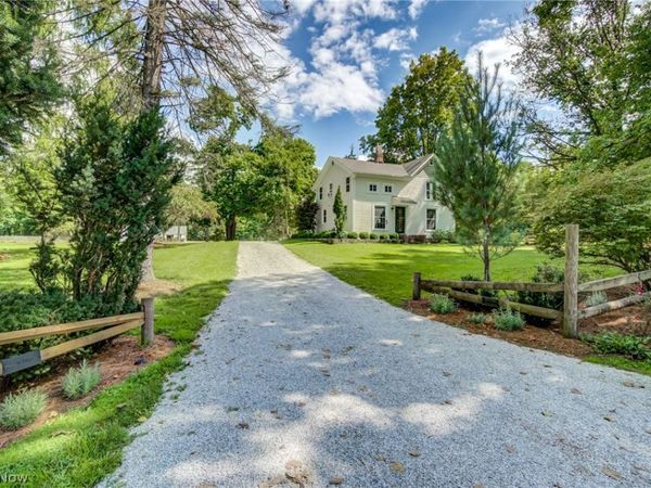 9445 Metcalf Road, Kirtland, OH 44094