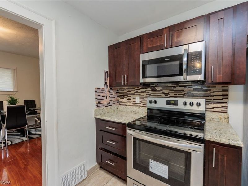 1007 Caledonia Avenue, Cleveland Heights, OH 44112 Photo 9