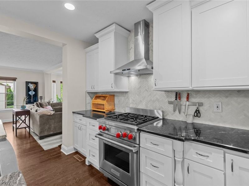 3270 Chadbourne Road, Shaker Heights, OH 44120 Photo 13