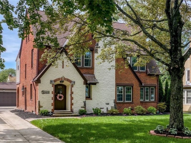 3270 Chadbourne Road, Shaker Heights, OH 44120 Photo 3