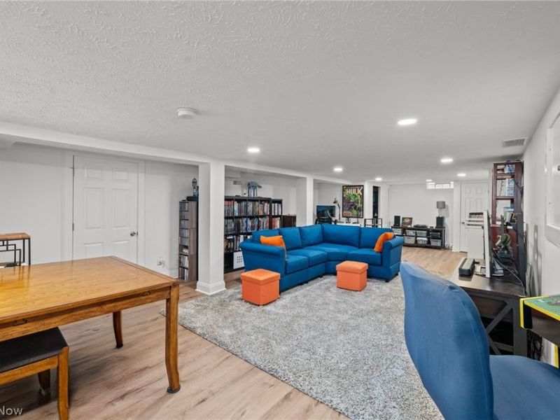 3270 Chadbourne Road, Shaker Heights, OH 44120 Photo 39