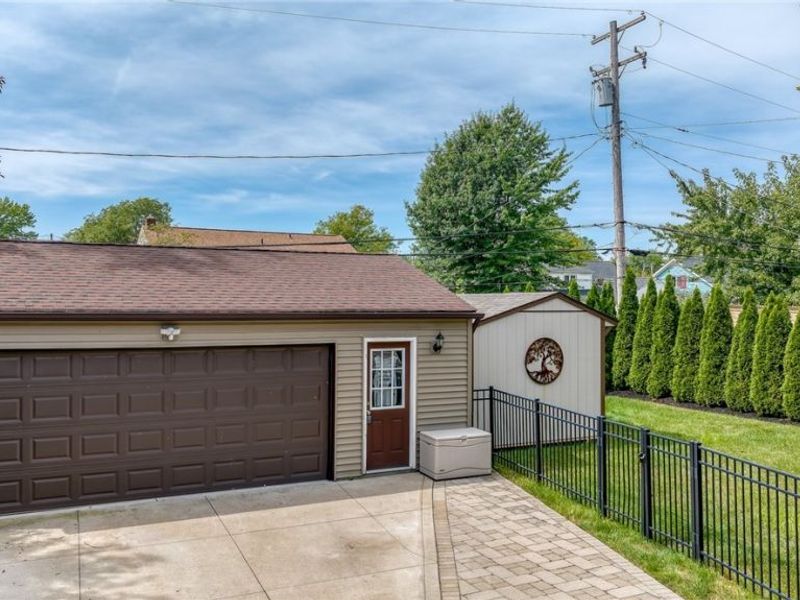 3270 Chadbourne Road, Shaker Heights, OH 44120 Photo 42