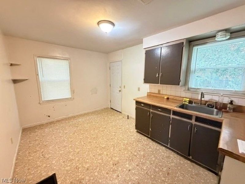 3950 Gary Avenue, Lorain, OH 44055 Photo 9