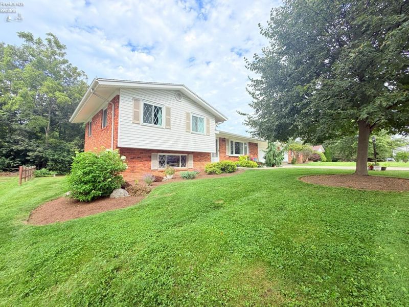 4551 E Linda Drive, Port Clinton, OH 43452 Photo 1