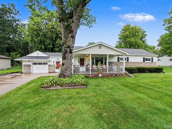 7121 E Carpenter Road, Richfield Township, Mi 48423