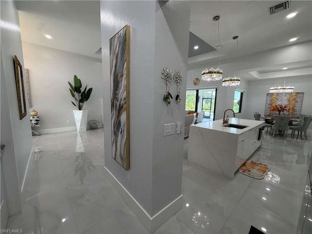 910 Venice Ave N, Lehigh Acres, FL 33971 Photo