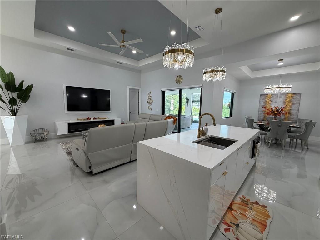 910 Venice Ave N, Lehigh Acres, FL 33971 Photo