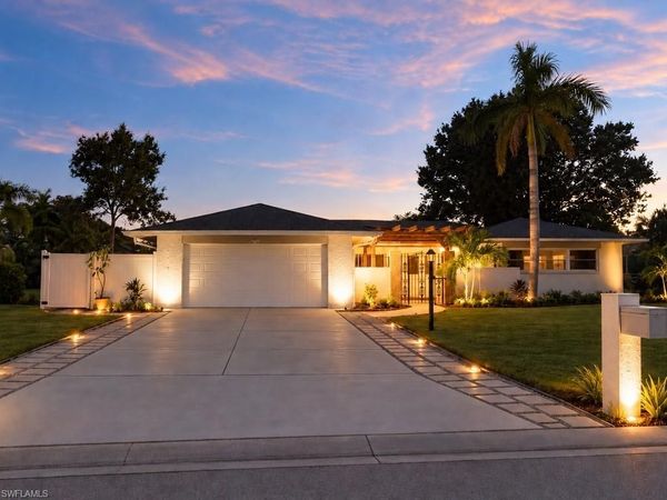 5687 Eichen CIR E, FORT MYERS, FL 33919