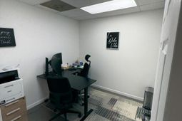 120 Springhall Drive photo 4