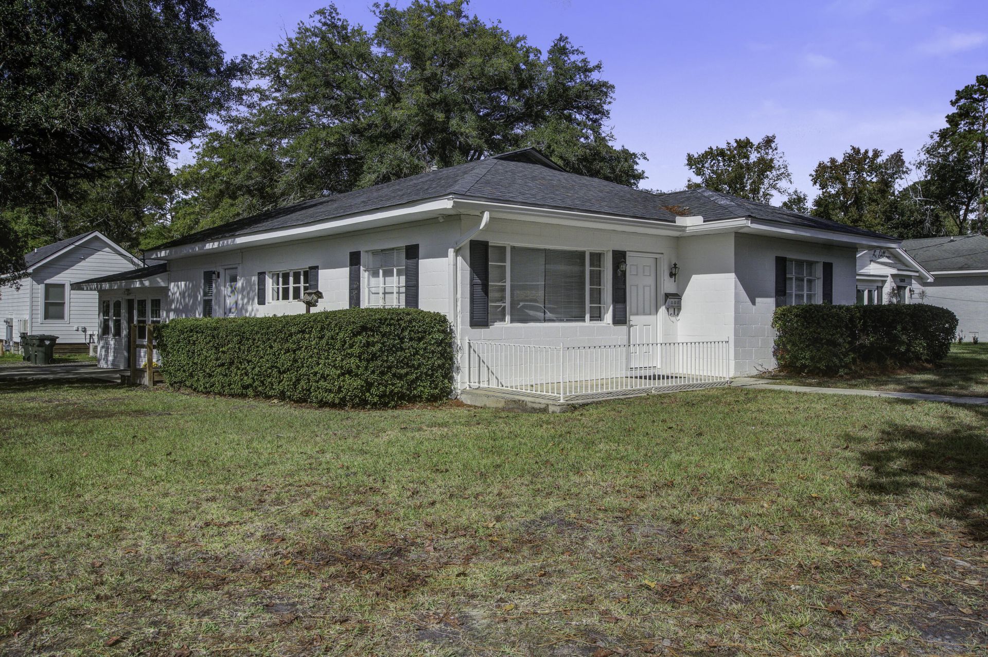 500 N Pine Bluff Street Photo 17